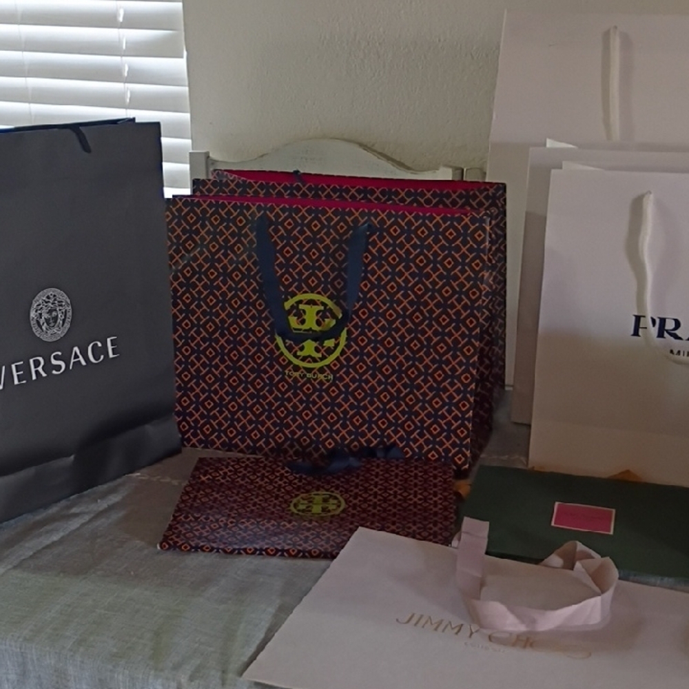 Luxury Branded Bundle Designer Paper Shopping Bags - Picture 3 of 12
